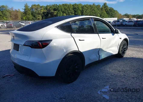 2023 Tesla Model Y Awd/Long Range Dual Motor All-Wheel Drive из США, поврежденный, VIN 7SAYGDEE4PF749862